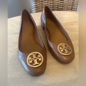 Tory Burch heeled ballet